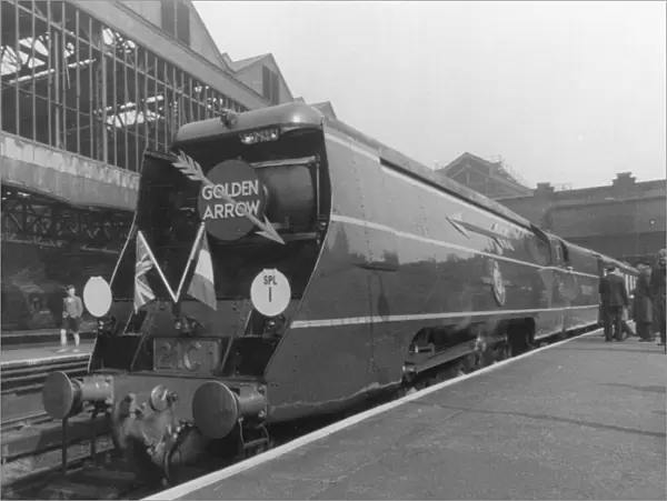The Golden Arrow at Victoria Station