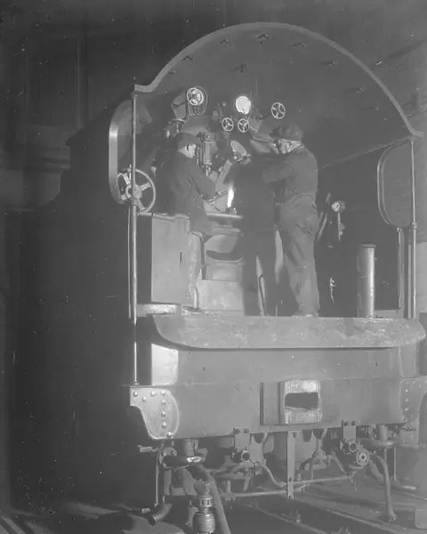 Foot plate repairs to King Arthur engine, 1926
