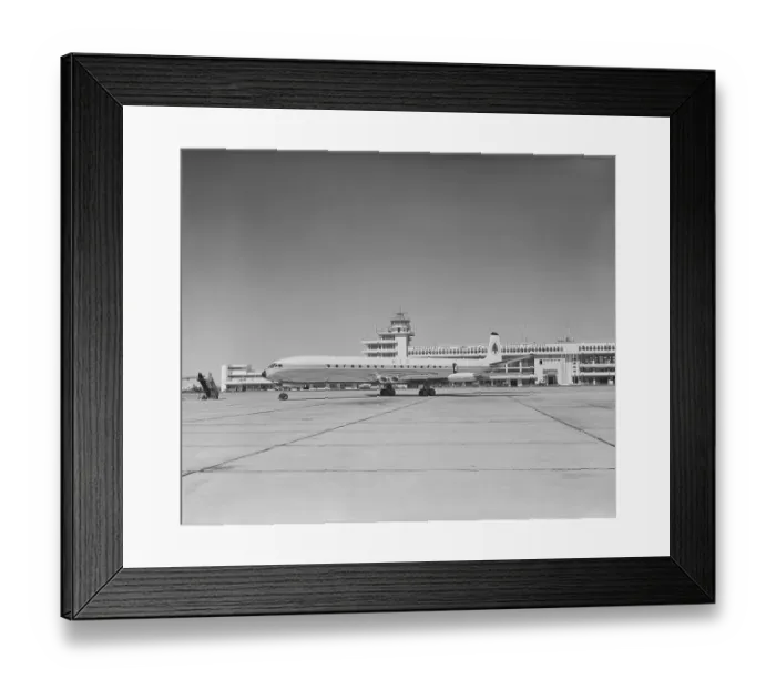 Framed Print : Comet 4C. Hawker Siddeley Comet 4C (OD-ADR) of Middle East Airlines at Beirut Airport Framed Print : Comet 4C. Hawker Siddeley Comet 4C (OD-ADR) of Middle East Airlines at Beirut Airport