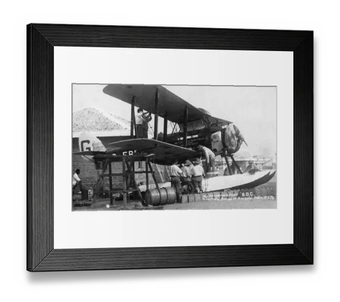 Framed Print : Alan Cobham and his DH. 50 in India, 1926