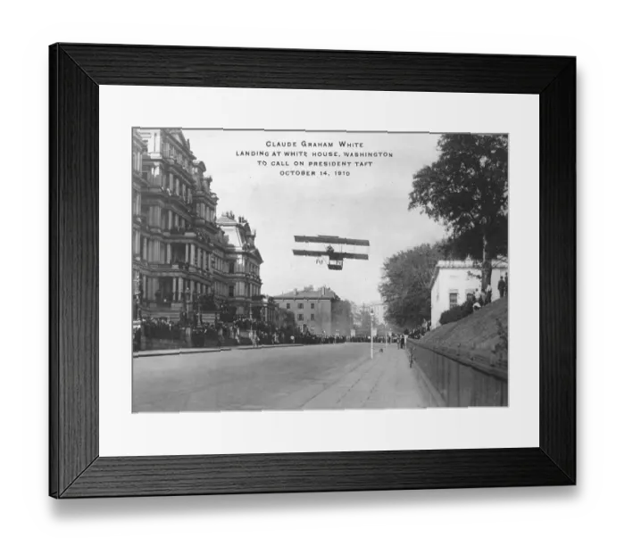 Framed Print : Claude Grahame White landing in Washington, DC Framed Print : Claude Grahame White landing in Washington, DC