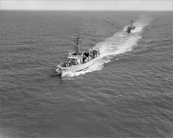 HMS Bodenham. Ham Class minesweepers HMS Bodenham and another in line-astern, 1956