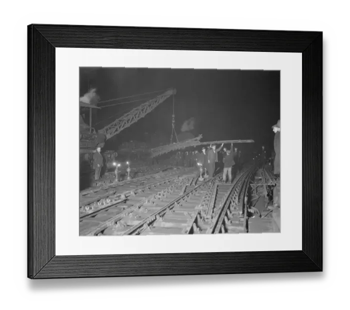 Framed Print : Borough Market Junction being relaid, 1932