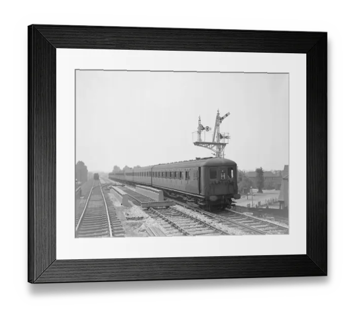 Framed Print : Electric signals on Wimbledon-Sutton line, 1930 Framed Print : Electric signals on Wimbledon-Sutton line, 1930