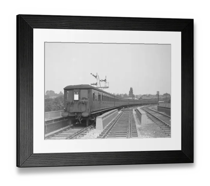 Framed Print : Electric signals on Wimbledon-Sutton line, 1930 Framed Print : Electric signals on Wimbledon-Sutton line, 1930