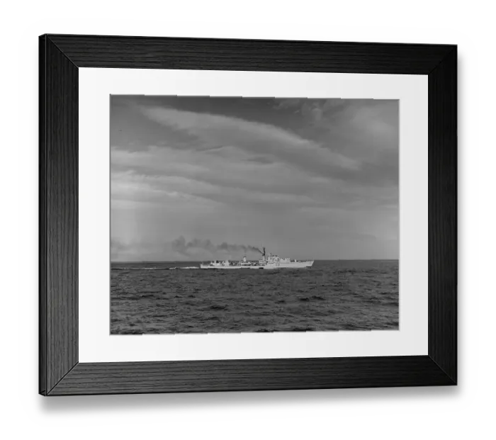 Framed Print : HMS Vigo. Battle Class destroyer HMS Vigo