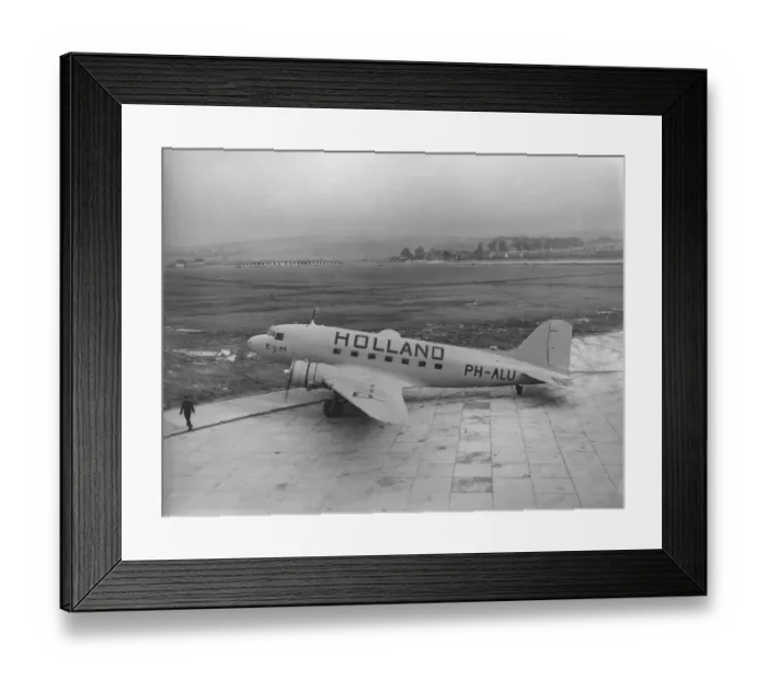 Framed Print : Douglas DC-3 (PH-ALU) of KLM at Shoreham, 1940 Framed Print : Douglas DC-3 (PH-ALU) of KLM at Shoreham, 1940
