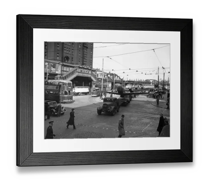 Framed Print : Mustangs in Liverpool Framed Print : Mustangs in Liverpool