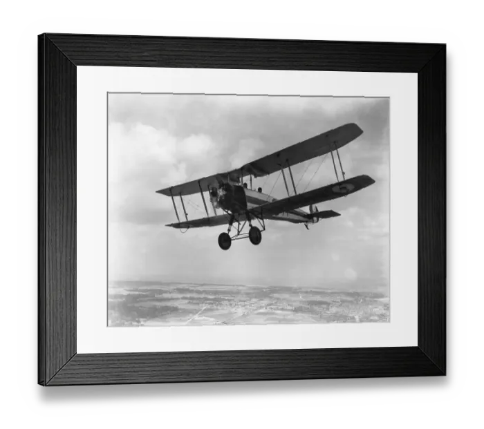 Framed Print : Avro 504N of Oxford University Air Squadron over the Kent coast, 1929