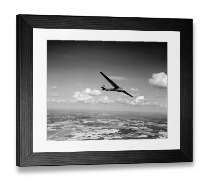 Framed Print : Eon Olympia 460
