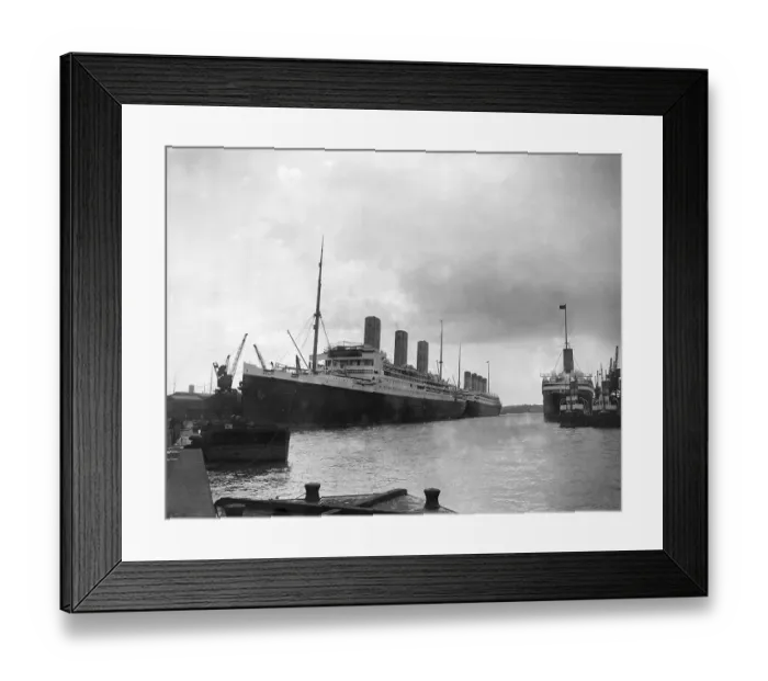 Framed Print : Olympic and Majestic at Southampton Framed Print : Olympic and Majestic at Southampton