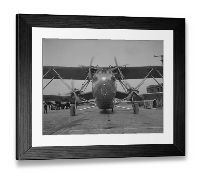 Framed Print : Handley Page HP. 42