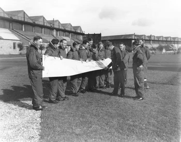 Framed Print : Airmen of Long Range Development Unit, with map, Upper Heyford, 1938