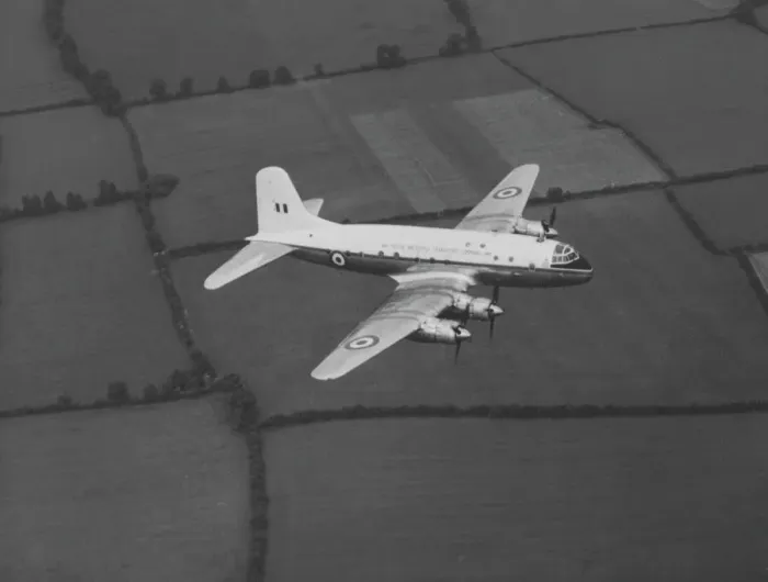 Framed Print : Handley Page Hastings C. 4 Framed Print : Handley Page Hastings C. 4
