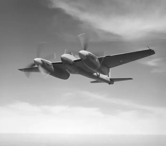 Framed Print : de Havilland Hornet F. 1 Framed Print : de Havilland Hornet F. 1