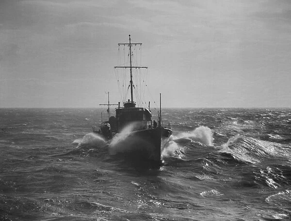 HMS Sturdy. Admiraltys Class Destroyer HMS Sturdy (H28) in a heavy sea, 1935