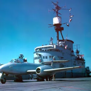 Gloster Meteor F. 3 EE337 on HMS Implacable, 16 June 1948