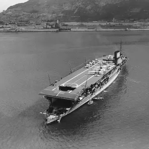 HMS Courageous, 1932