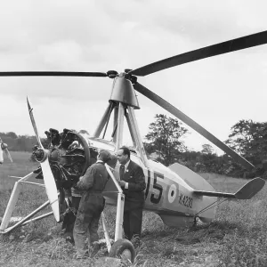 Juan de la Cierva with an Avro Rota