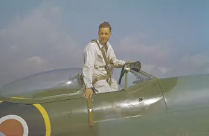 Charles Brown Colour Photographs Collection: Alex Henshaw