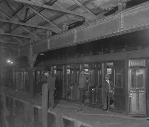 Railways Gallery: Carriage cleaning, Wimbledon Park 1926