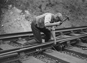 Images Dated 15th May 2009: Electrification of the Brighton Line, 5 October 1931