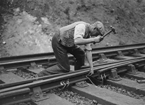 Images Dated 15th May 2009: Electrification of the Brighton Line, 5 October 1931