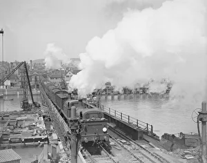Railways Gallery: Folkestone harbour bridge, 1930