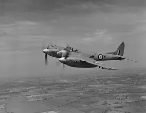 Postwar Prints: De Havilland Hornet F. 3