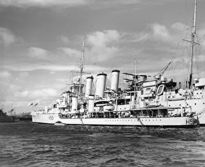 Images Dated 25th September 2009: HMS Gallant and HMS Sussex, Gibraltar 1938