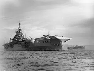 Images Dated 25th September 2009: HMS Indomitable, 1943