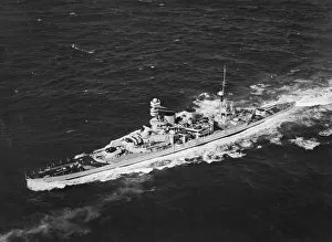 Images Dated 25th September 2009: HMS Repulse