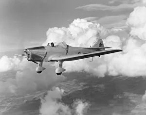 Images Dated 26th November 2010: Miles Magister