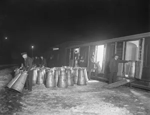 Railways Gallery: Milk traffic at Clapham Junction, 1926