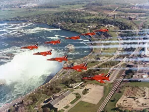 Display teams Gallery: The Red Arrows over Niagara Falls, 1972